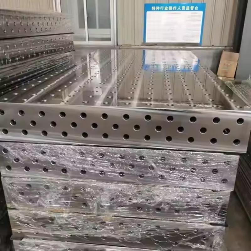 Bàn hàn gang kích thước 1200x1200 lỗ D28