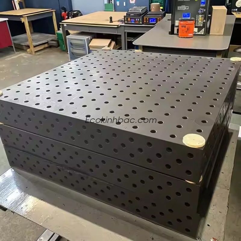 Bàn hàn gang kích thước 1200x1200 lỗ D28