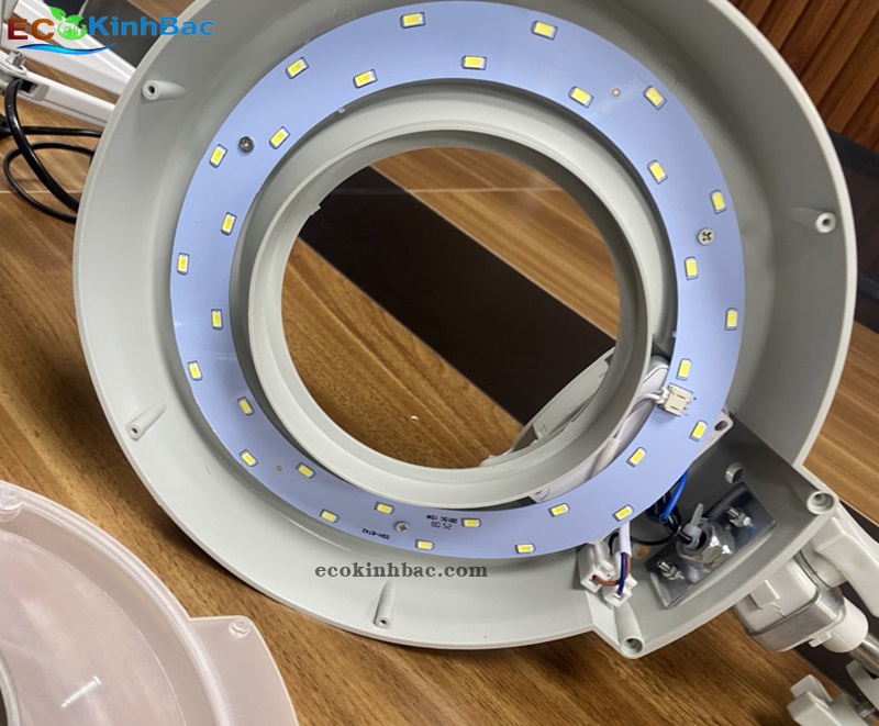 Đèn led kính lúp LT86A,LT86B,LT86C. Công suất 15w, bao gồm cả nguồn