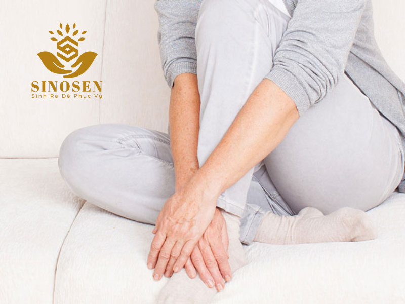 Dùng dung dịch vệ sinh phụ nữ nào để tránh khô rát