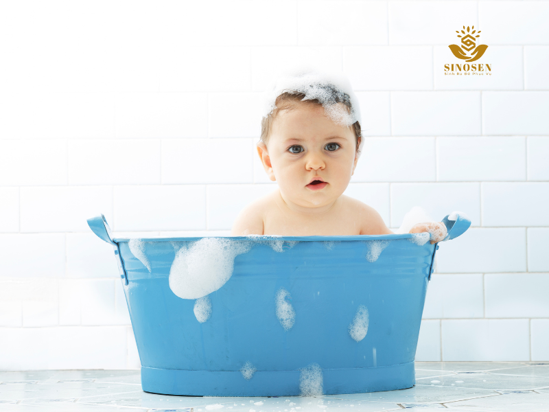 Dấu hiệu trẻ bị tấn công bởi côn trùng