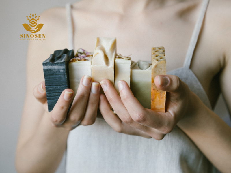 sữa tắm và xà phòng