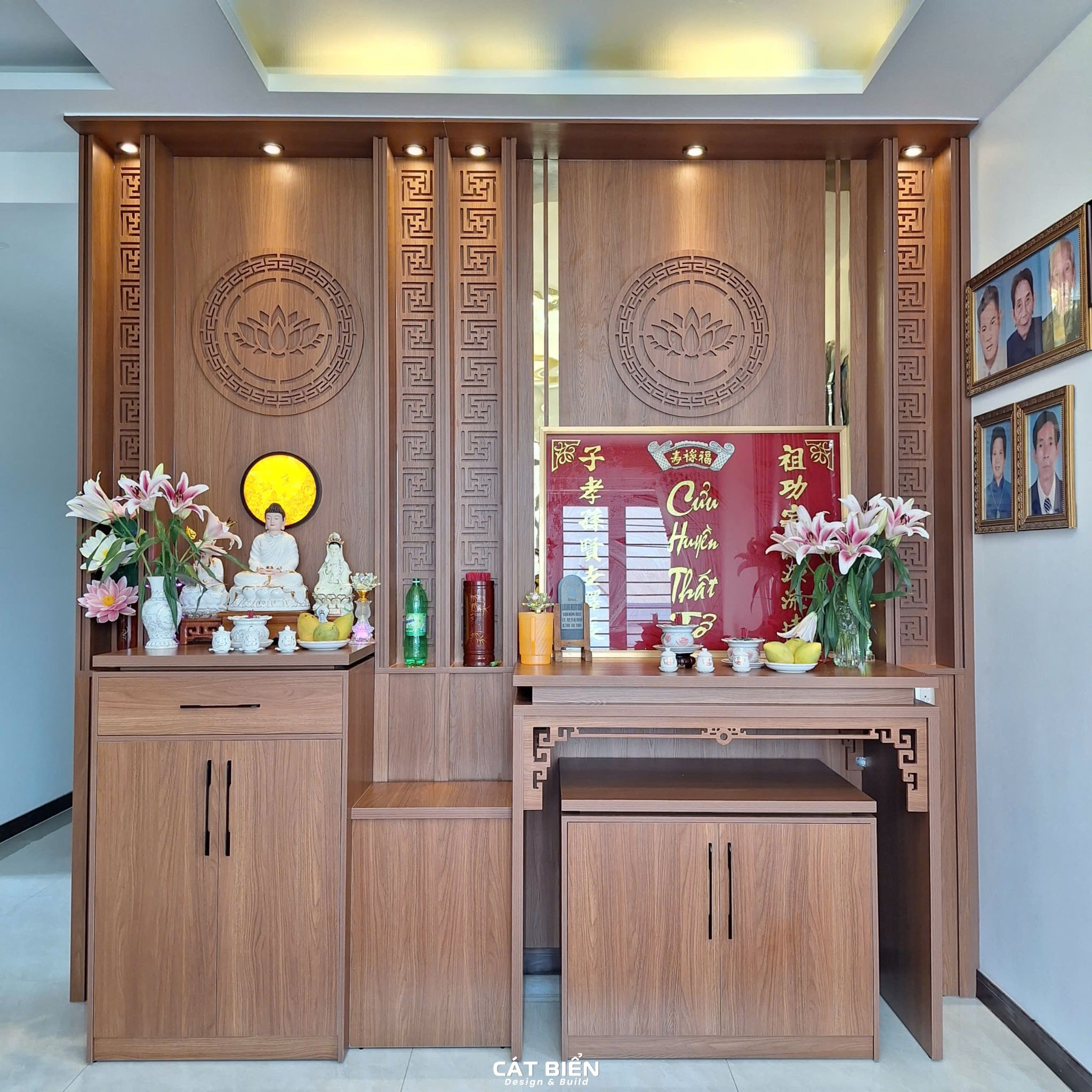 xưởng thiết kế sản xuất thi công lắp đặt vách trang trí phòng thờ, tủ thờ, bàn thờ Rạch Giá