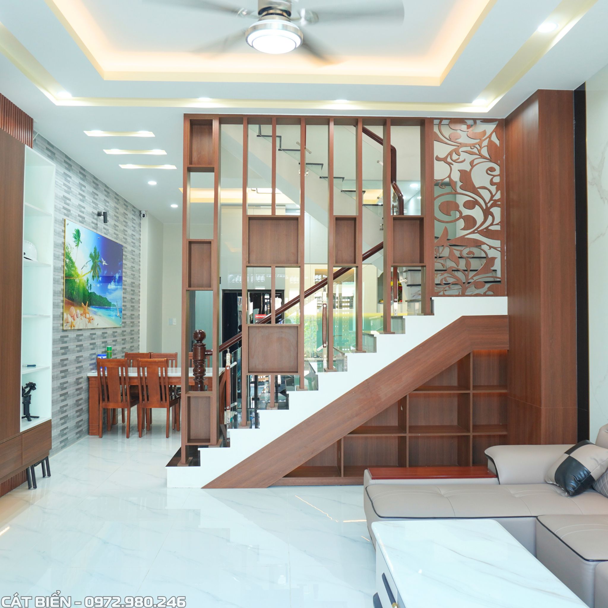 xưởng thiết kế thi công sản xuất nội thất vách trang trí, tranh tráng gương pvc vân đá, tủ kệ tivi, tủ trang trí, tủ cầu thang kiên lương kiên giang