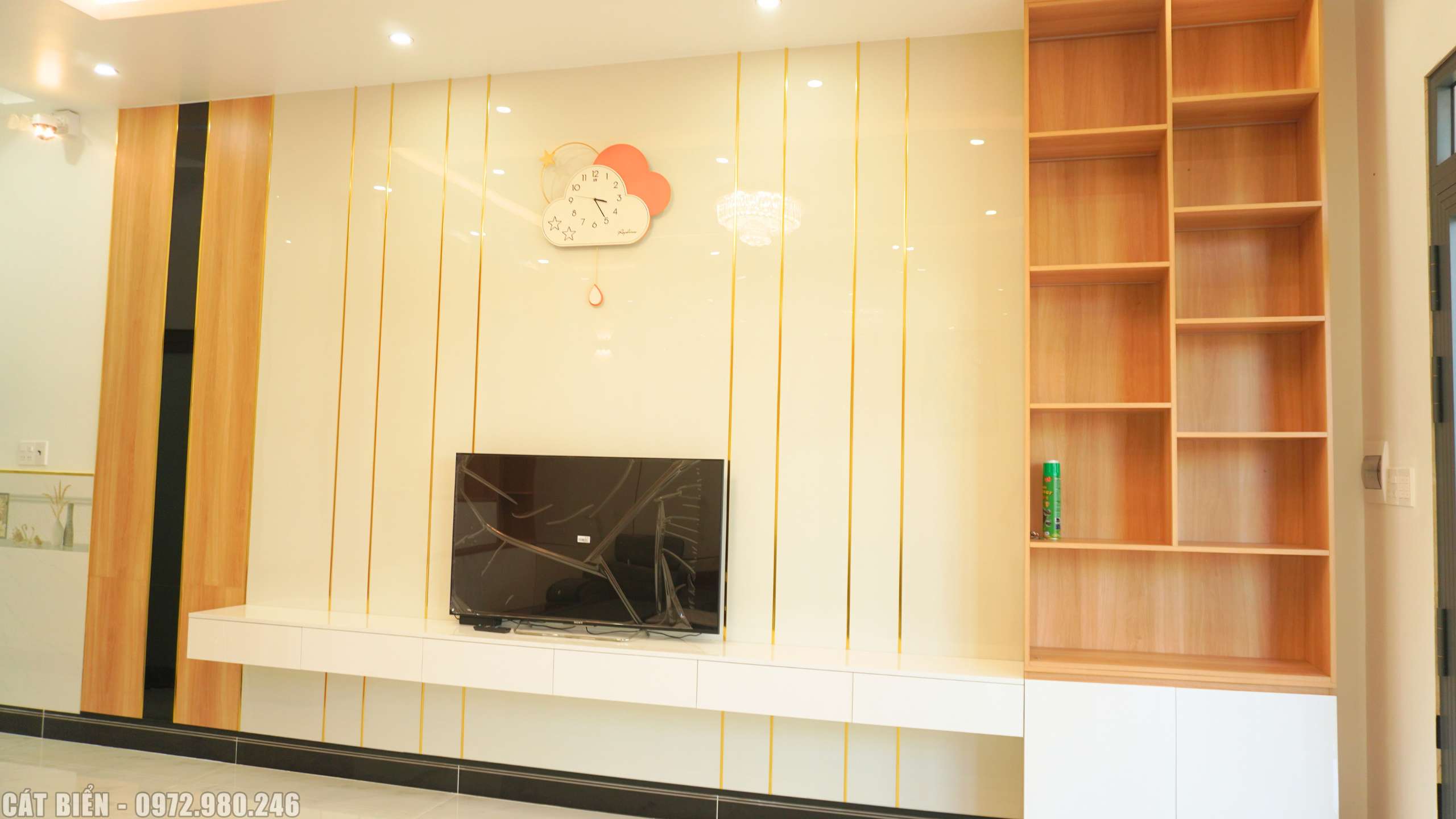 thiết kế thi công nội thất phòng khách vách trang trí kệ tivi minh lương kiên giang