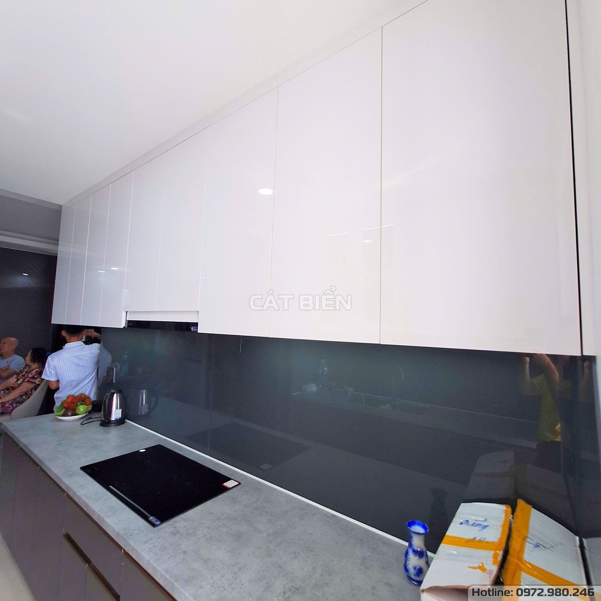 xưởng thiết kế sản xuất thi công lắp đặt nội thất chung cư sophia phú cường tủ bếp, giá để bát đĩa thông minh, bếp âm, máy hút mùi gỗ công nghiệp rạch giá kiên giang