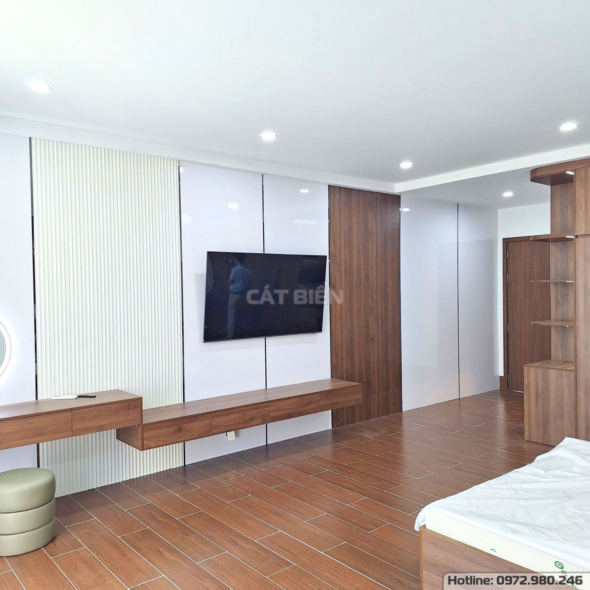 xưởng thiết kế sản xuất thi công lắp đặt giường ngủ, tủ đầu giường, tủ quần áo, bàn trang điểm, kệ tivi, vách trang trí MDF, vách lam sónggỗ công nghiệp rạch giá