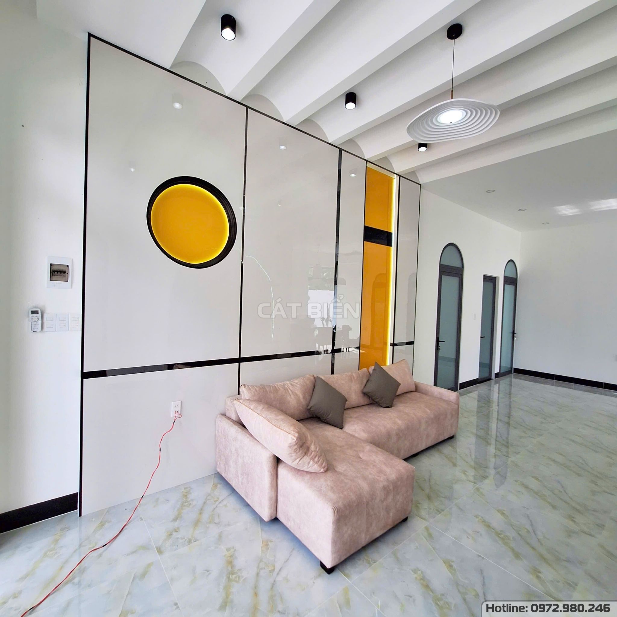 xưởng thiết kế sản xuất thi công lắp đặt kệ vách trang trí tranh tráng gương, kệ tivi, vách lam sóng gỗ công nghiệp an biên kiên giang