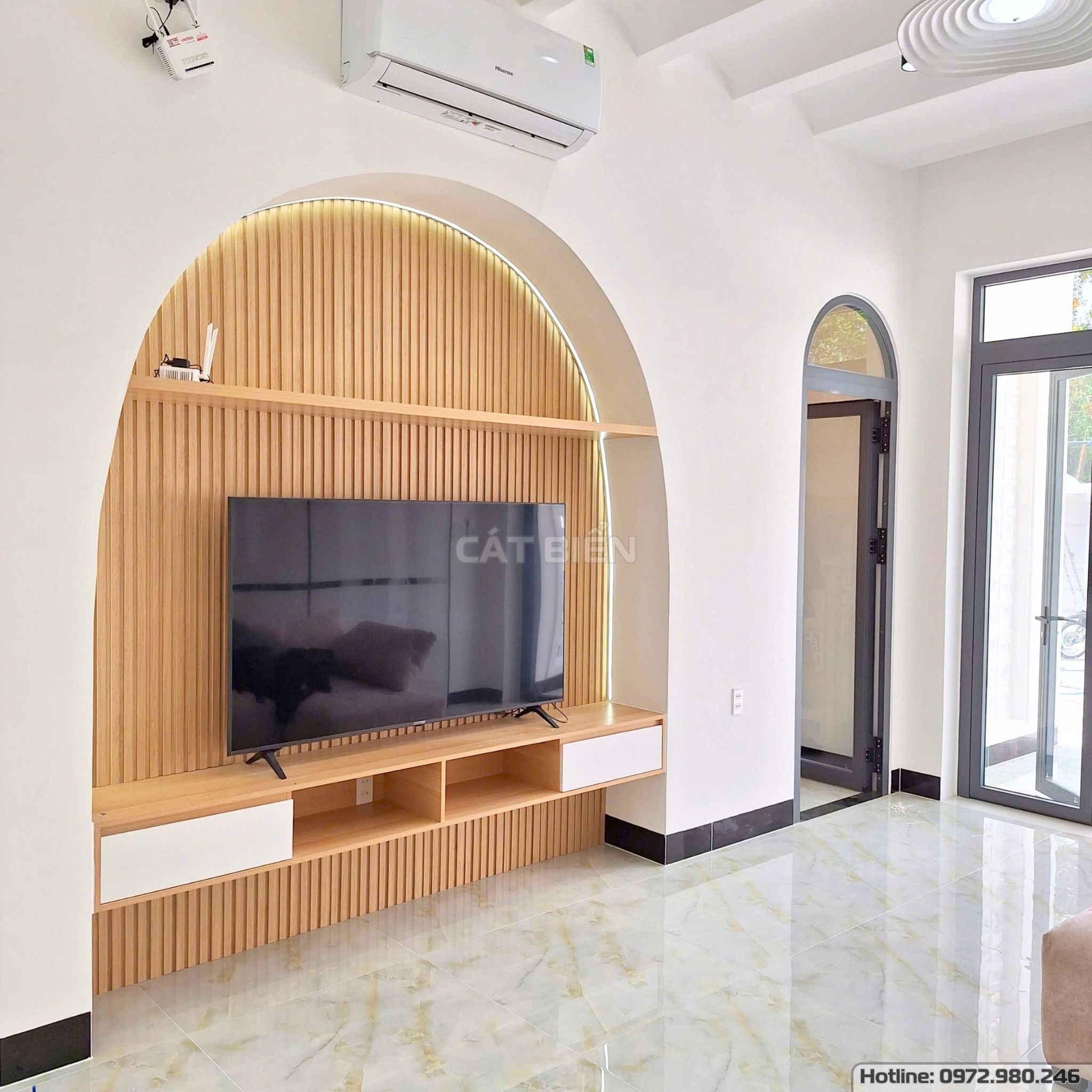 xưởng thiết kế sản xuất thi công lắp đặt kệ vách trang trí tranh tráng gương, kệ tivi, vách lam sóng gỗ công nghiệp an biên kiên giang