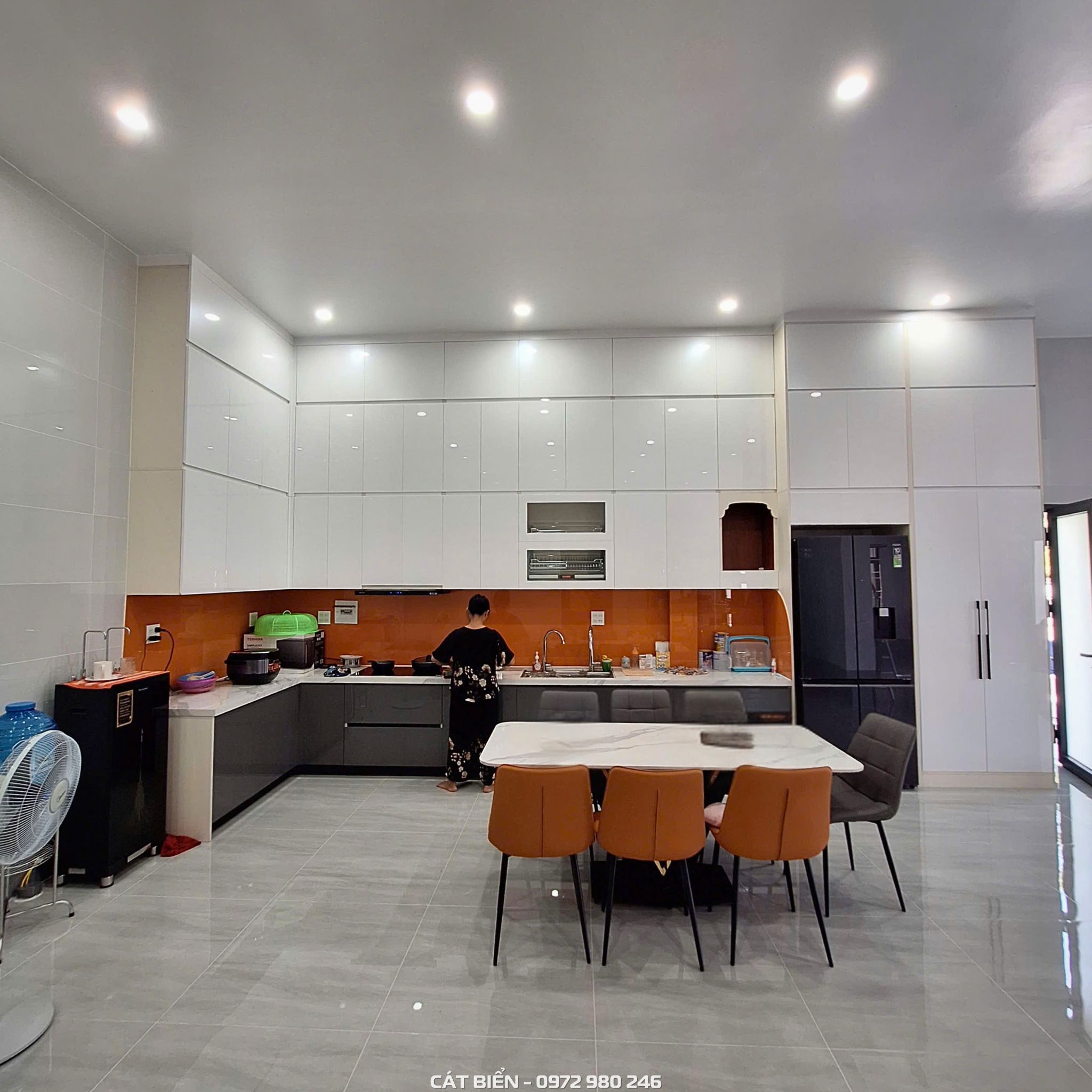 xưởng thiết kế sản xuất thi công lắp đặt tủ bếp, giá nâng hạ bát đĩa xong nồi, kệ giao thớt chai lọ, phụ kiện bếp thông minh, khung bao tủ lạnh tân hiệp kiên giang