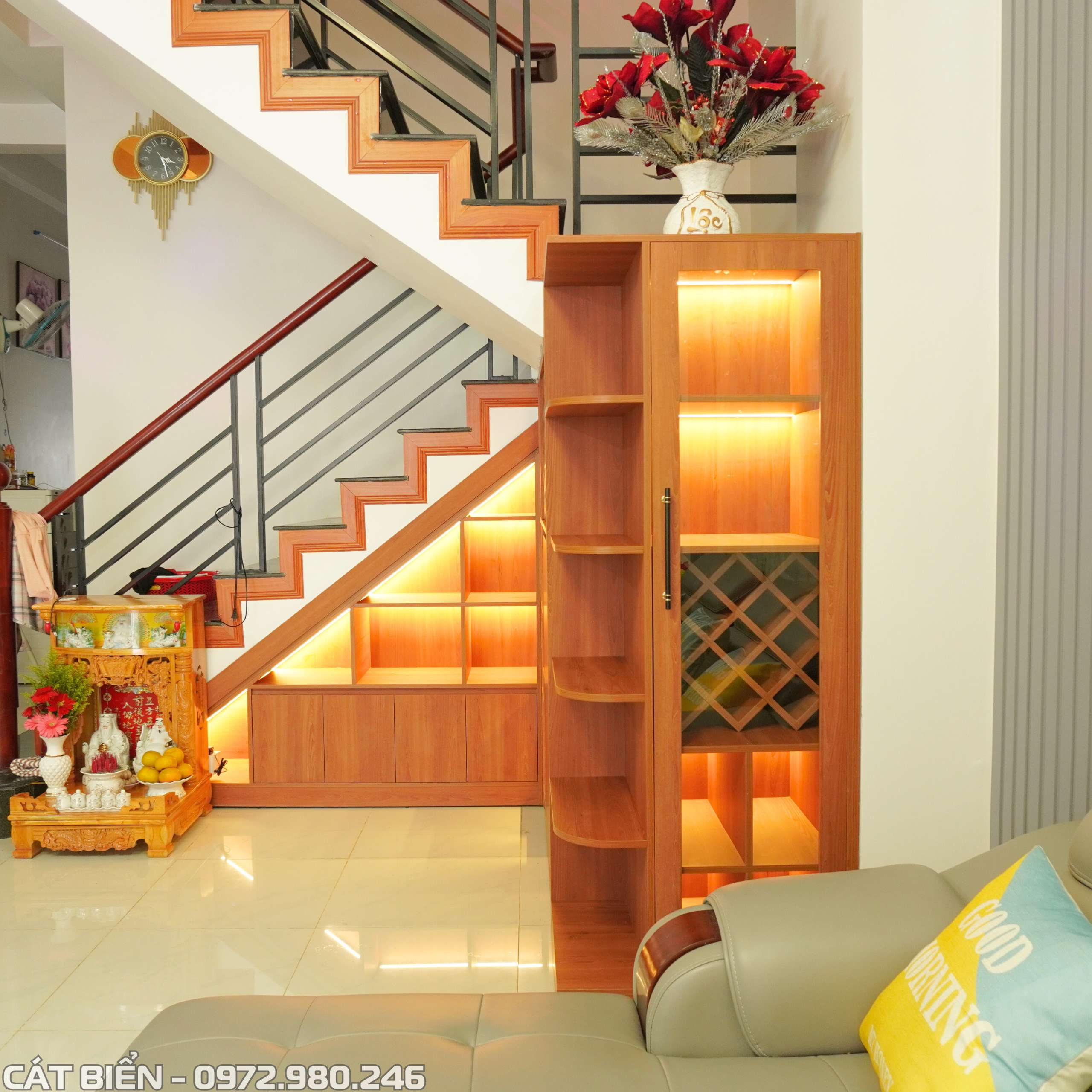 tủ ruou cầu thang tại khu do thi tay bac rach gia kien giang xuong san xuat noi that go cong nghiep cat bien