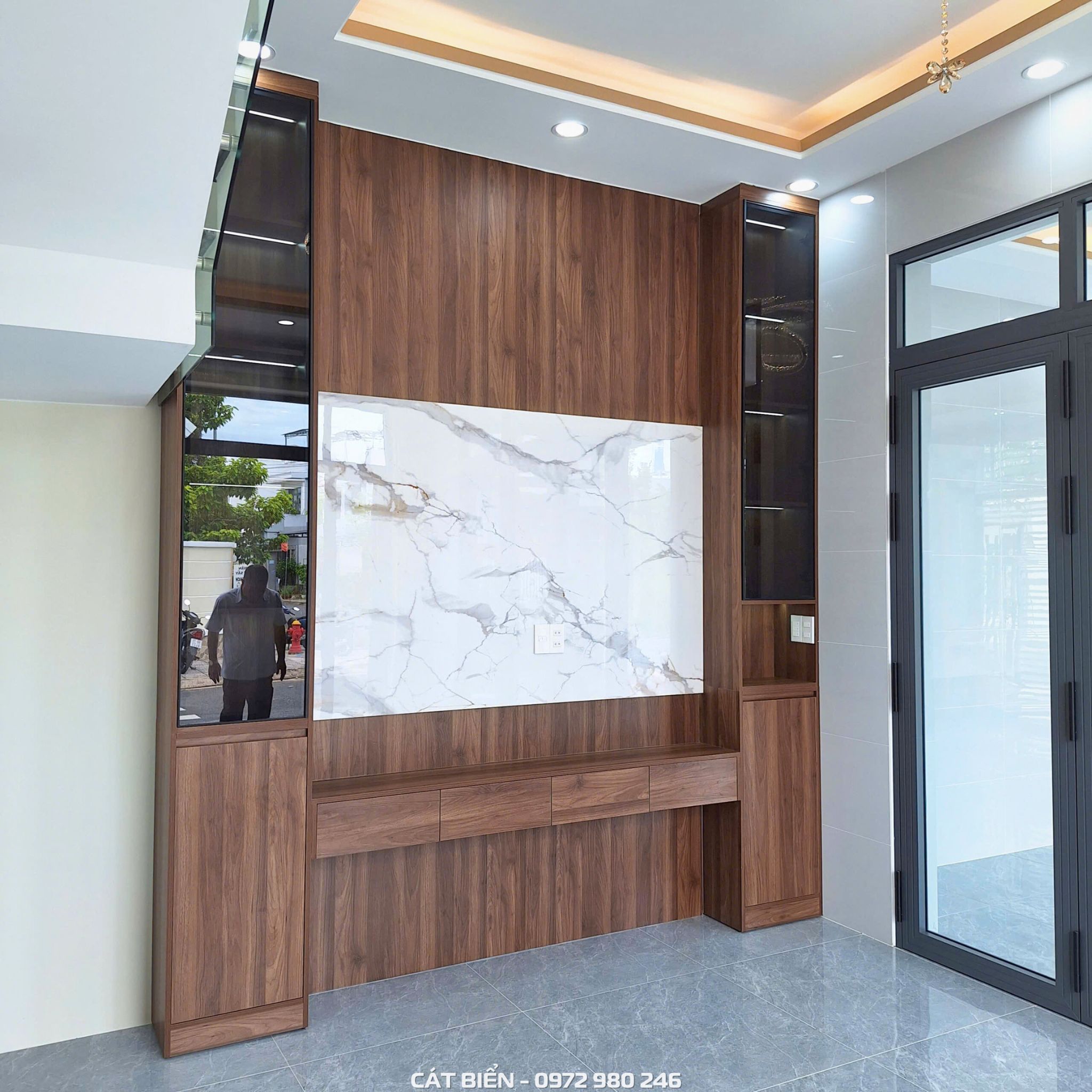 xưởng thiết kế sản xuất thi công lắp đặt kệ tivi, tủ trang trí rạch giá kiên giang