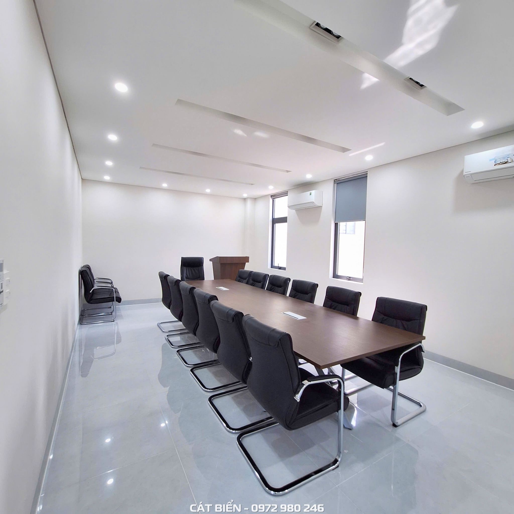 xưởng thiết kế sản xuất thi công lắp đặt bục phát biểu, tủ hồ sơ, bàn làm việc giồng riềng kiên giang