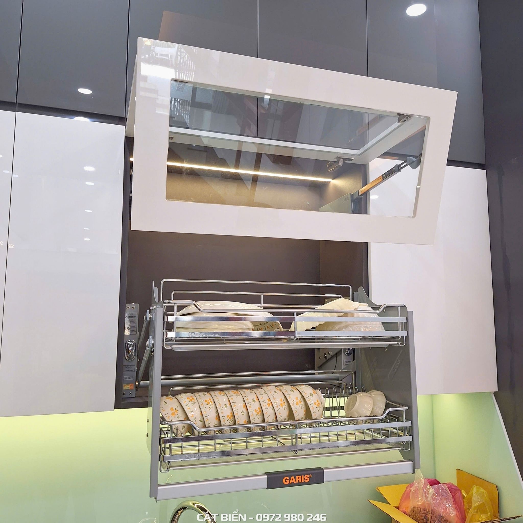 xưởng thiết kế sản xuất thi công lắp đặt tủ bếp, giá nâng hạ bát đĩa xong nồi, thùng gạo, phụ kiện bếp thông minh rạch giá kiên giang