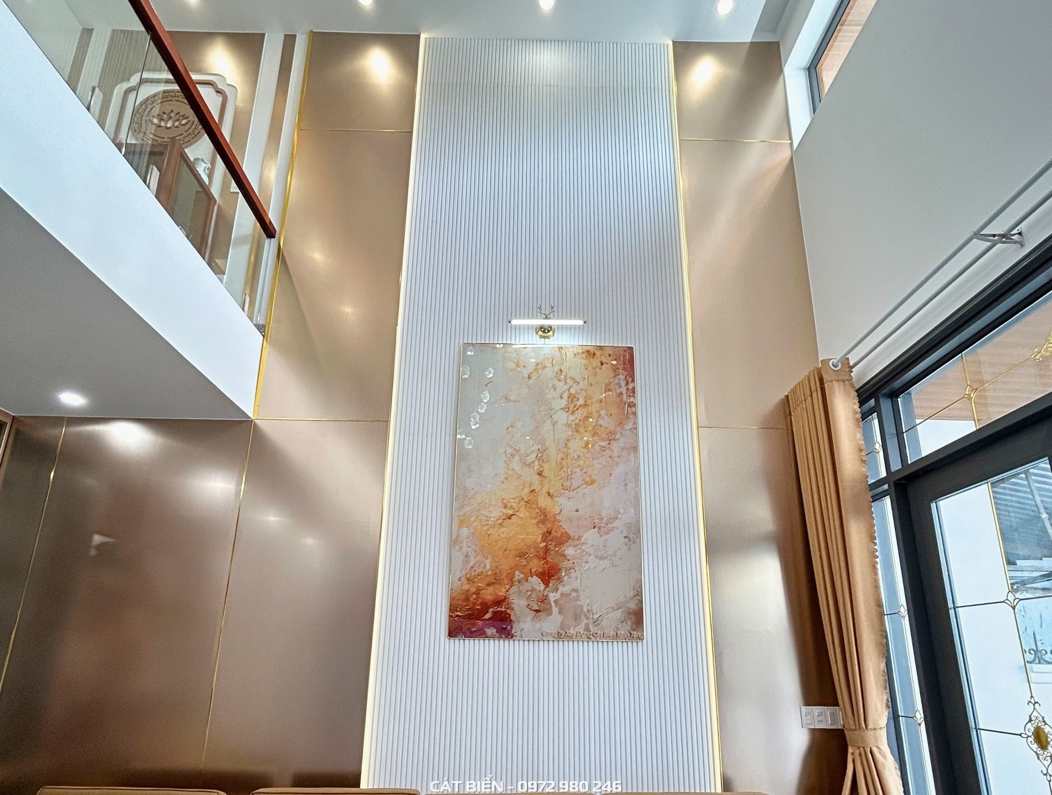 xưởng thiết kế sản xuất thi công lắp đặt vách trang trí pvc lam sóng, kệ tivi, kệ trang trí u minh thượng kiên giang