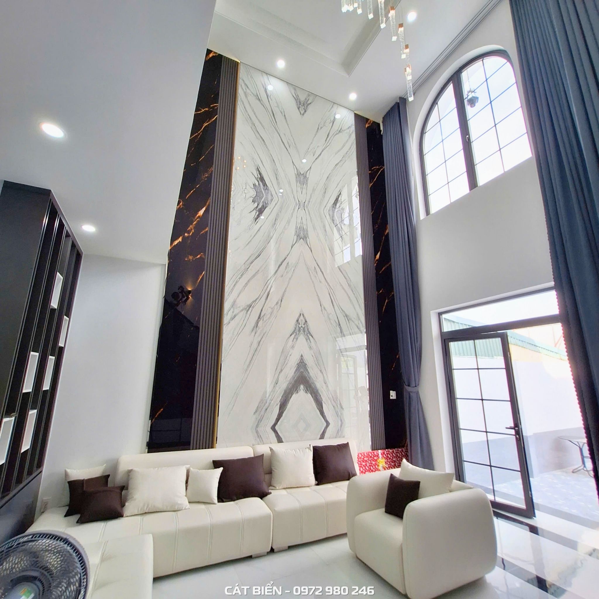 xưởng thiết kế sản xuất thi công lắp đặt tủ cầu thang kệ tivi, vách ngăn kệ trang trí, vách trang trí tráng gương pvc vân đá, lam sóng kiên lương kiên giang