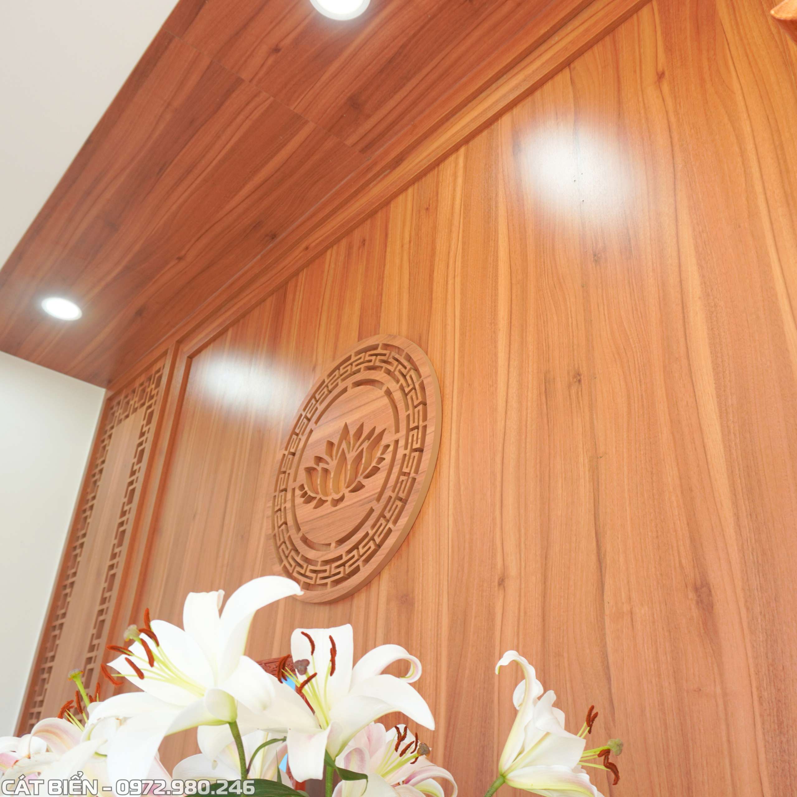 xưởng sản xuất thiết kế và thi công vách trang trí, kệ tivi, tủ rượu, tủ cầu thang, tủ bếp, vách phòng thờ rạch giá kiên giang