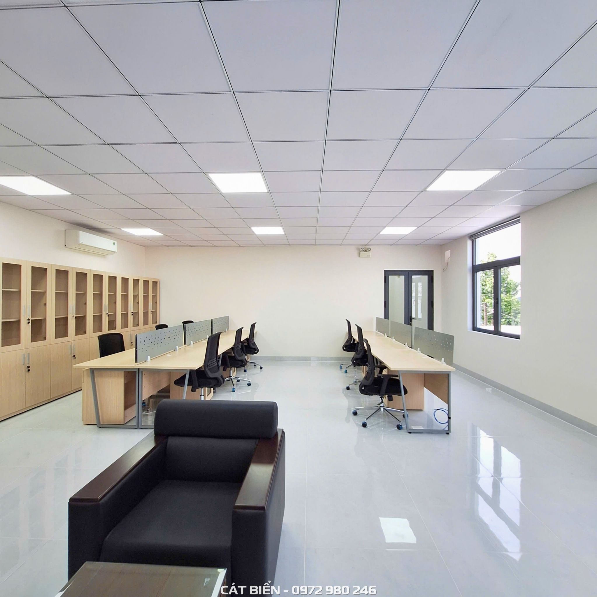 xưởng thiết kế sản xuất thi công lắp đặt bục phát biểu, tủ hồ sơ, bàn làm việc giồng riềng kiên giang