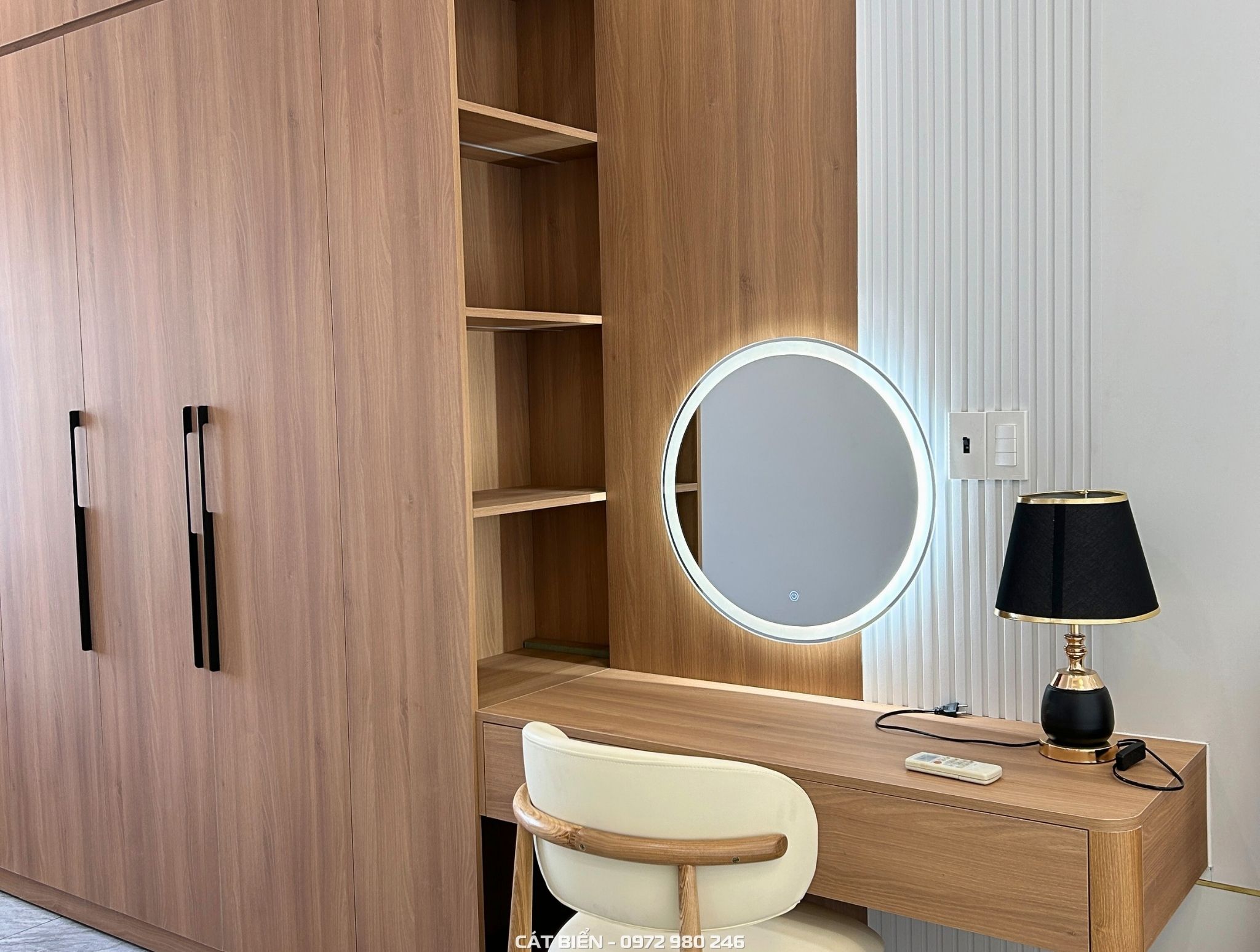 xưởng thiết kế sản xuất thi công lắp đặt giường ngủ, tủ quần áo, vách trang trí lam sóng, bàn trang điểm, tủ đầu giường u minh thượng kiên giang