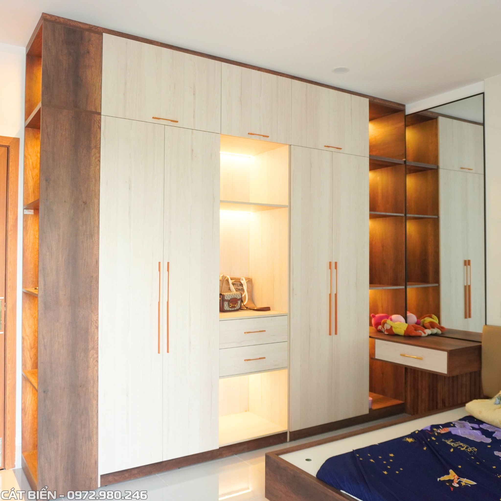 xưởng thiết kế sản xuất lắp đặt tủ quần áo, giường ngủ, bàn trang điểm, kệ tivi, vách lam sóng, vách trang trí khu tây bắc rạch giá kiên giang