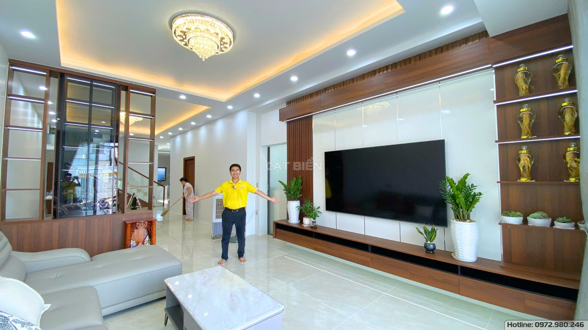 xưởng thiết kế sản xuất thi công lắp đặt tủ kệ tivi, vách trang trí tranh tráng gương PVC, vách lam sóng, vách ngăn tủ rượu, tủ cầu thang gỗ công nghiệp rạch giá kiên giang