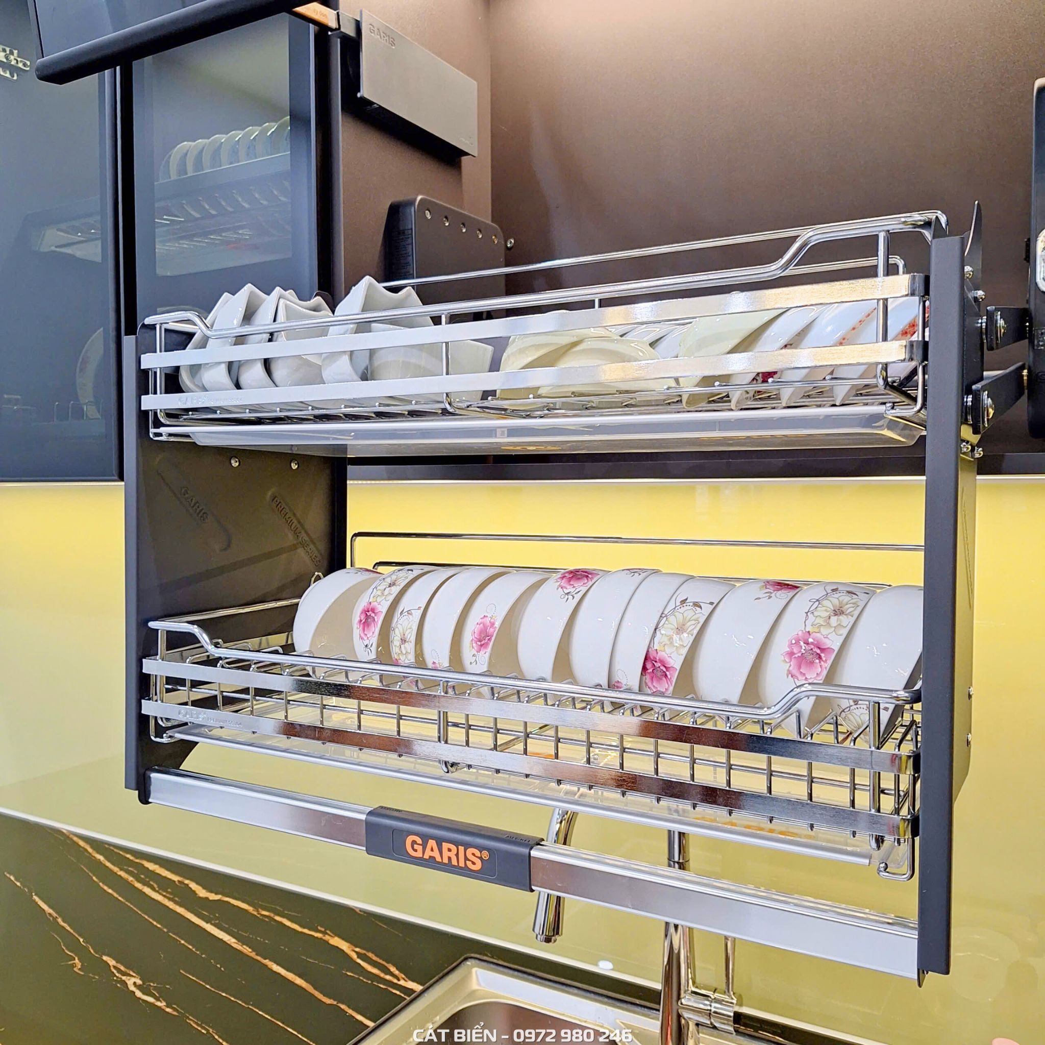 xưởng thiết kế sản xuất thi công lắp đặt tủ bếp MDF cánh kính, giá bát đĩa xoong nồi dao thớt chai lọ, bếp âm, máy hút mùi, phụ kiện bếp thông minh Rạch Giá