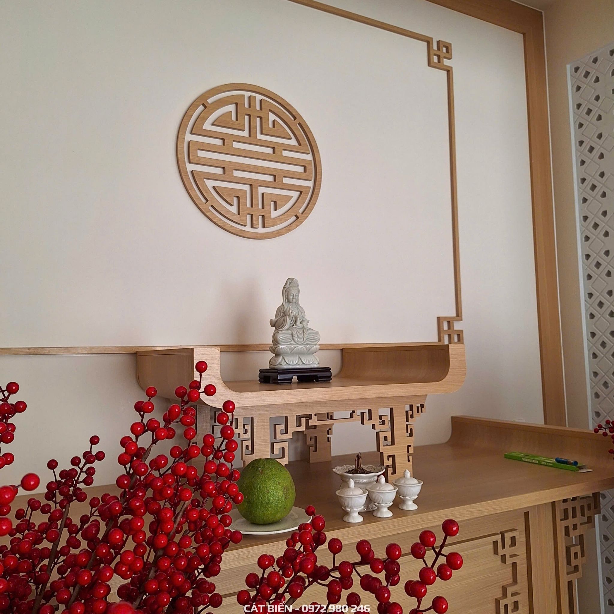 xưởng thiết kế sản xuất thi công lắp đặt vách thờ CNC, bàn thờ hòn đất kiên giang