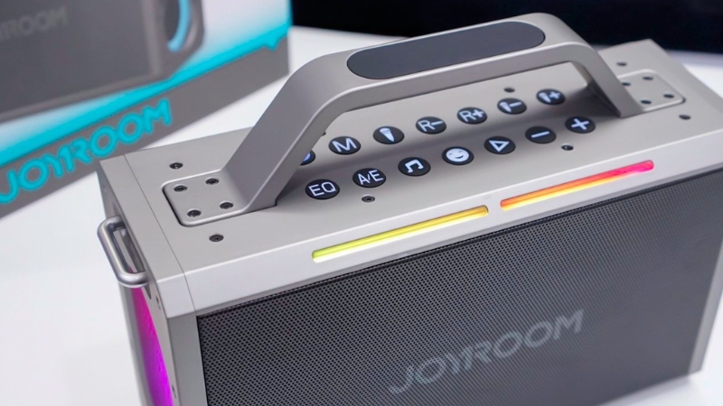 Loa Joyroom MW03 có thiết kế tay cầm tiện lợi