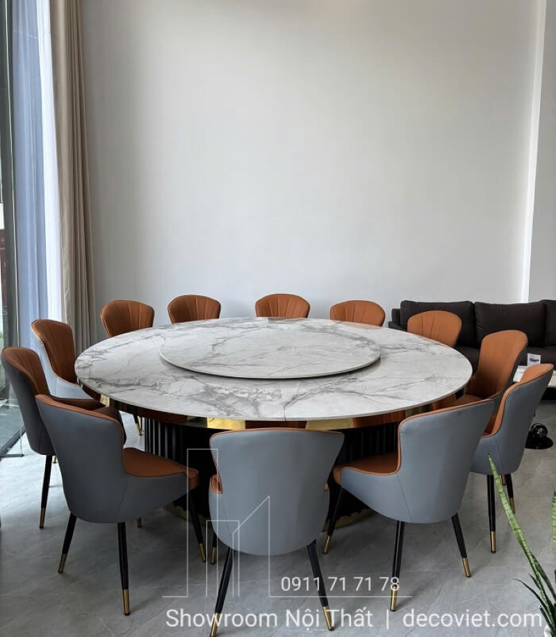 bàn tròn mặt đá nhập khẩu phù hợp không gian phòng rộng