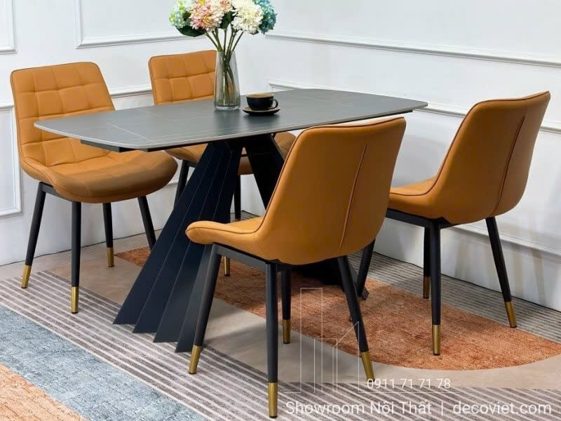 Bàn Ăn Mặt Đá Chân Sắt