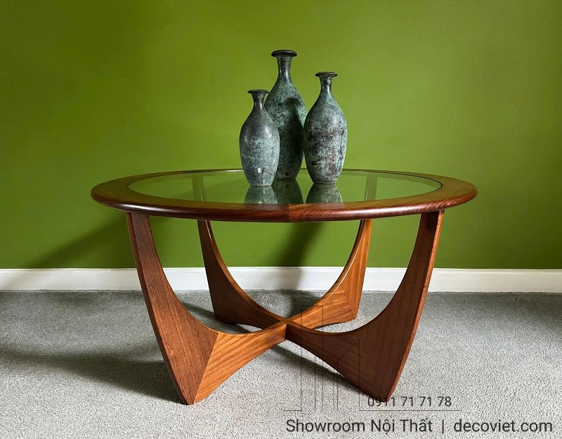Bàn trà tròn gỗ mặt kính sang trọng tại DecoViet