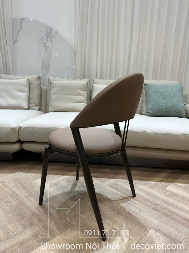Ghế ăn 381S không chỉ đẹp về thẩm mỹ mà còn tối ưu công năng sử dụng trong gia đình.