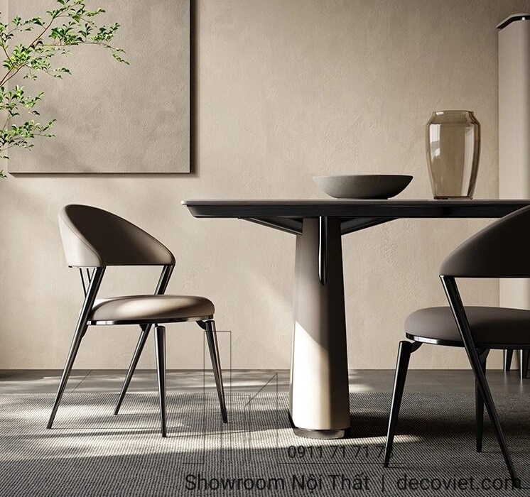 Ghế bàn ăn DecoViet 381S mang phong cách tối giản, phù hợp cho nhà phố, chung cư hay biệt thự.