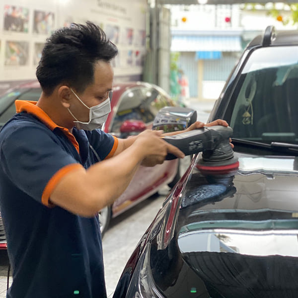 Đánh bóng xe ô tô