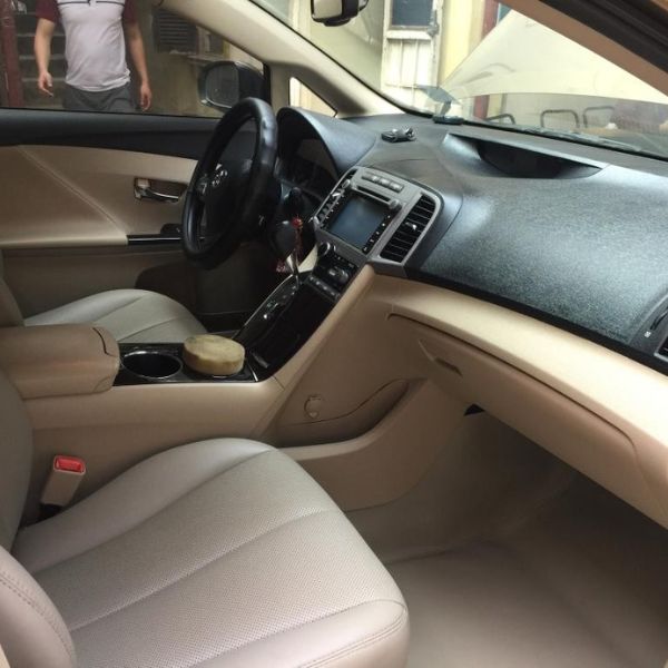 Dọn nội thất ô tô