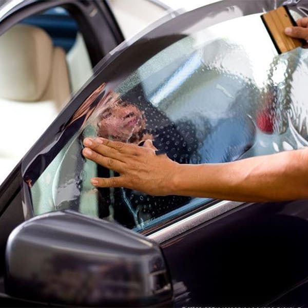 Giấy dán kính ô tô BB35