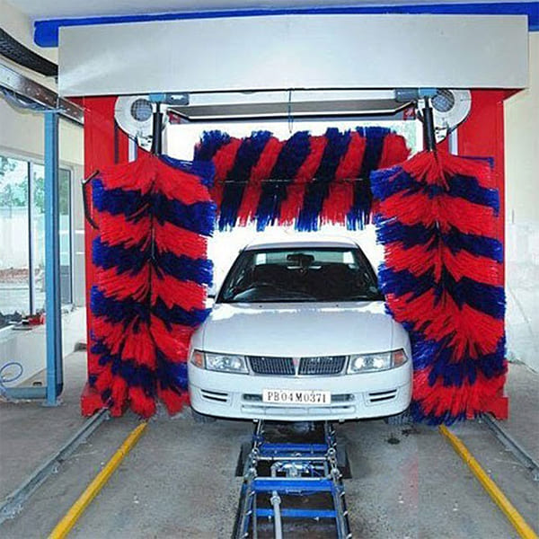 rửa xe ô tô công nghệ Nhật Bản