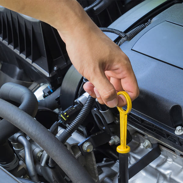 Thay dầu xe ô tô