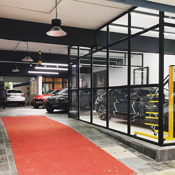 Tư vấn thiết kế và chọn mặt bằng trung tâm chăm sóc xe