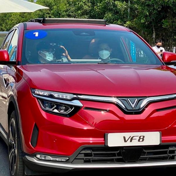 Vinfast Vf8