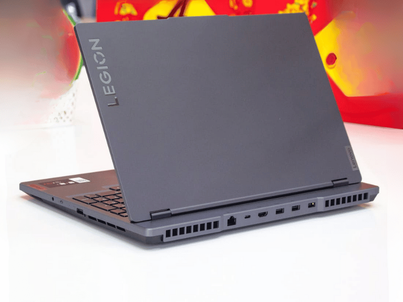 Lenovo Legion R7000