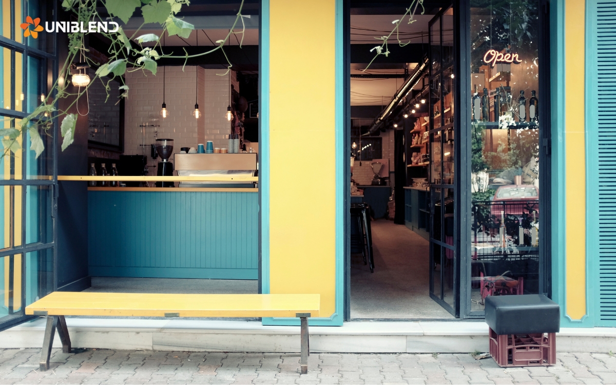 Để có thể xây dựng được menu hiệu quả, cần khảo sát địa điểm quán café và phân tích khách hàng mục tiêu trước