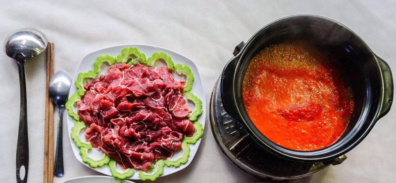 Ảnh 8: Bài trí và ăn bò nhúng ớt