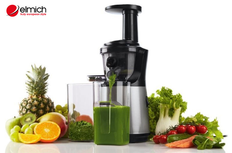 Hình 1: Máy ép chậm giúp ép sạch toàn bộ nước trong trái cây