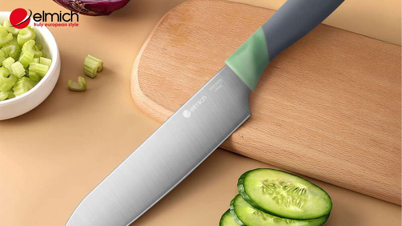 Hình 3: Dao làm từ gốm kỹ thuật hóa có độ bén tốt