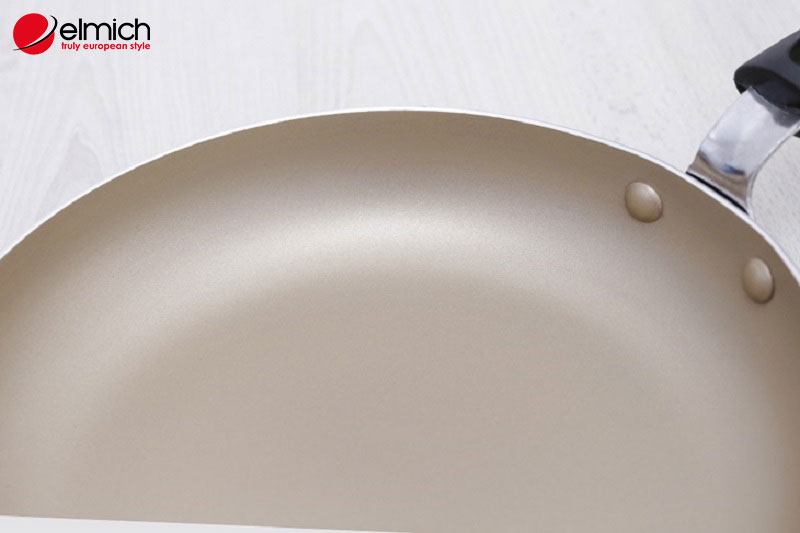 Hình 5: Chất chống dính Whitford