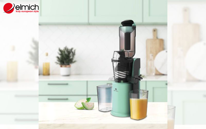 Hình 6: Máy ép chậm JEE-8723 với công suất 250W sử dụng điện xoay chiều