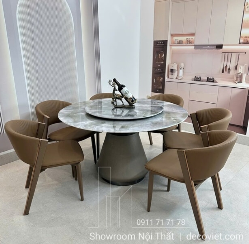 với thiết kế hình tròn tạo cho chiếc bàn có cảm giác mềm mại, an toàn cho trẻ