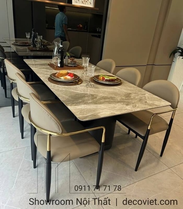 bàn ăn mặt đá cao cấp