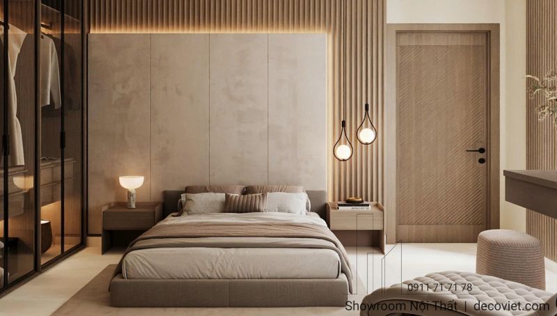 Mẫu phòng ngủ master thiết kế gam màu be, trắng, nâu nhạt kết hợp cùng tủ kính tôn lên vẻ đẹp sang trọng